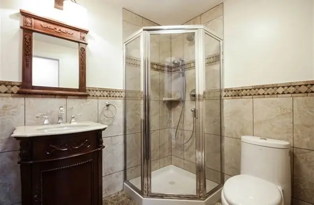 Oda, Özel Banyo (Room #2)