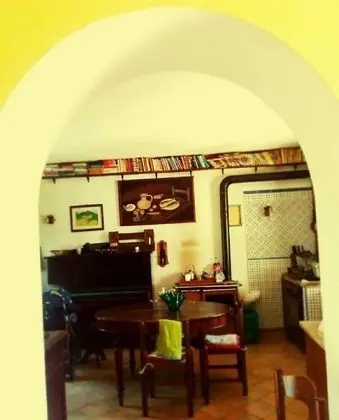 Ev, 4 Yatak Odası, Bahçe Manzaralı