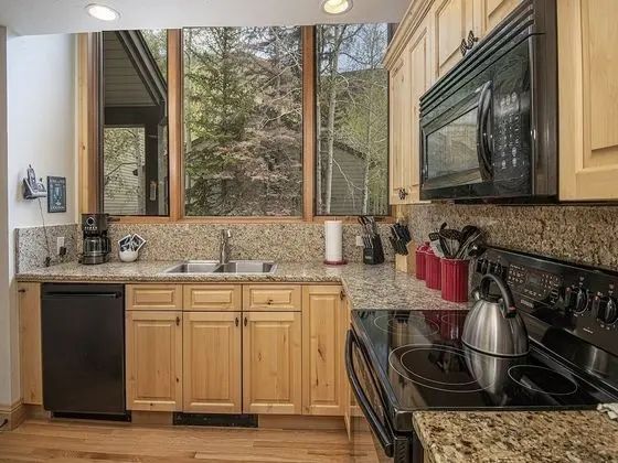 Apart Daire (ColdStream Townhome 19)