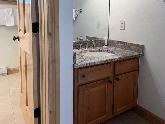 Apart Daire (ColdStream Townhome 19)