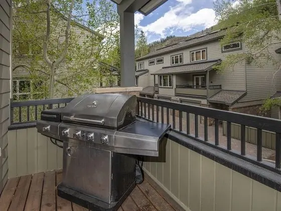 Apart Daire (ColdStream Townhome 19)
