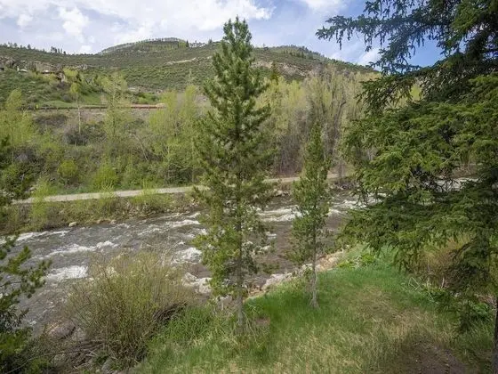 Apart Daire (ColdStream Townhome 19)