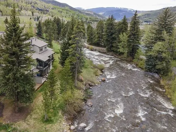Apart Daire (ColdStream Townhome 19)