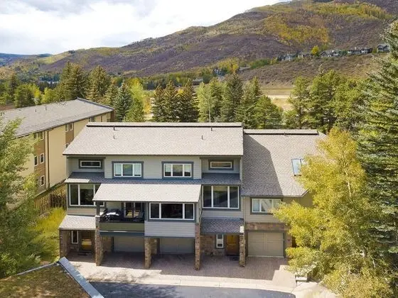 Apart Daire (Coldstream Townhome 7)