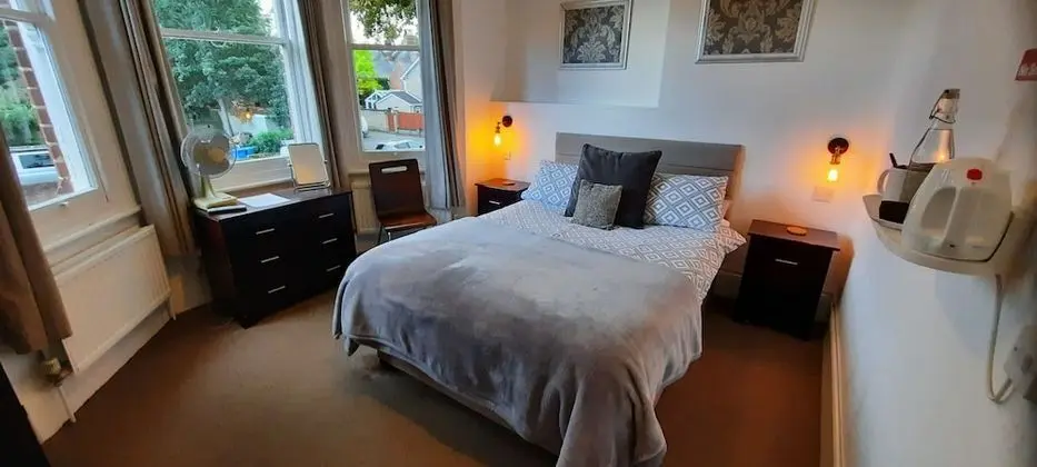 Deluxe Tek Büyük Yataklı Oda, Banyolu/Duşlu