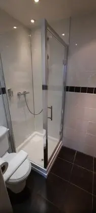 Deluxe Tek Büyük Yataklı Oda, Banyolu/Duşlu