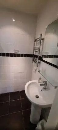 Standard Tek Kişilik Oda, Banyolu/Duşlu (small budget room)