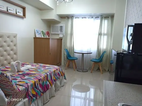 Stüdyo (Room)