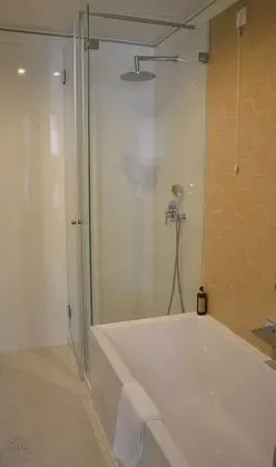 Superior Tek Büyük veya İki Ayrı Yataklı Oda