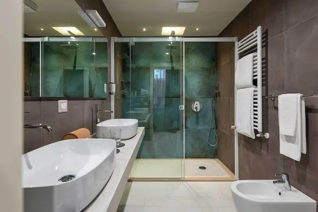 Deluxe Tek Büyük Yataklı Oda, Balkon