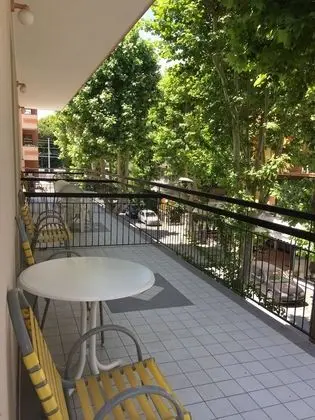 Dört Kişilik Oda, Balkon