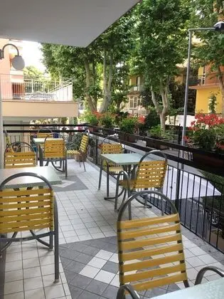 Dört Kişilik Oda, Balkon