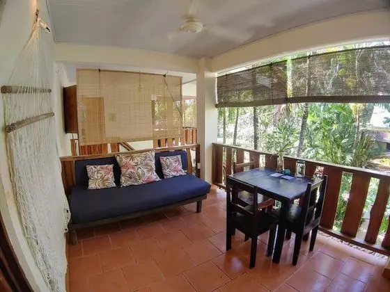 Comfort Apart Daire, 1 Çift Kişilik Yatak, Mutfak, Bahçe Manzaralı