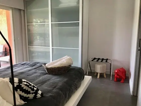 Comfort Tek Büyük Yataklı Oda, 1 Yatak Odası, Havuz Manzaralı