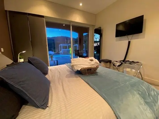 Luxury Villa, 4 Yatak Odası, Havuz Manzaralı