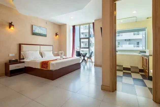 Large Double Room with City View