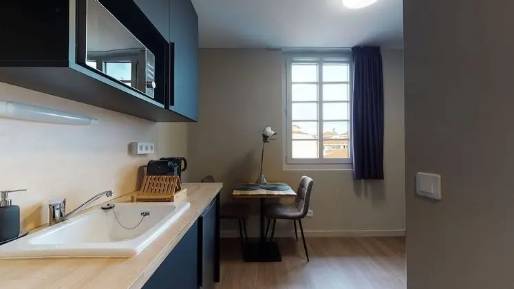 Standard Stüdyo, Banyolu/Duşlu (La Lagune)