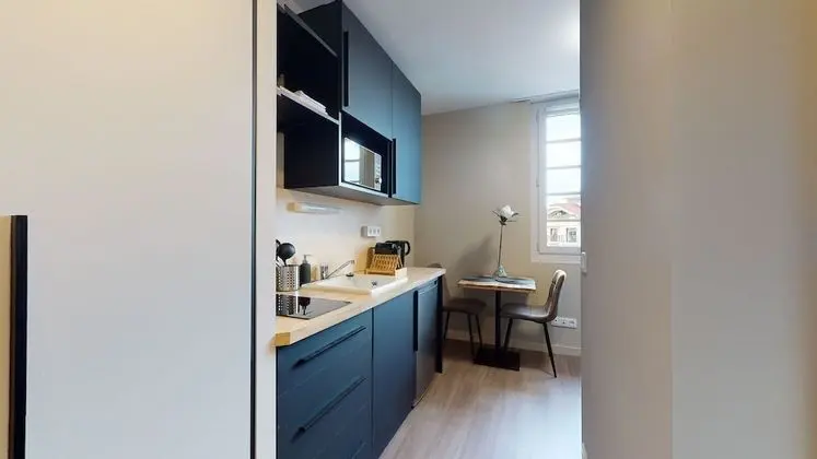 Standard Stüdyo, Banyolu/Duşlu (La Lagune)