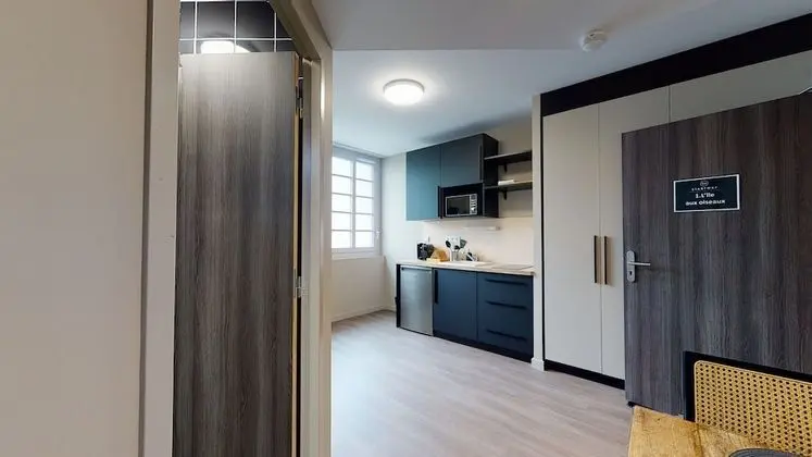 Stüdyo, Banyolu/Duşlu (L'Île aux Oiseaux)