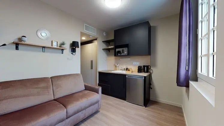 Superior Stüdyo, Banyolu/Duşlu (L'Aiguillon)