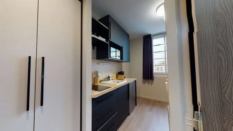 Superior Stüdyo, Banyolu/Duşlu (L'Aiguillon)