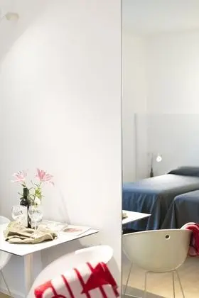 Büyük Yataklı Tek Kişilik Oda