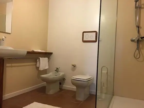 Comfort Tek Büyük veya İki Ayrı Yataklı Oda