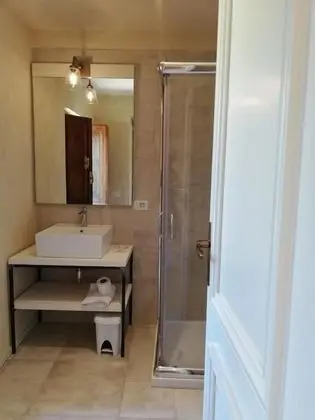 Superior Oda, 1 Çift Kişilik Yatak, Tepe Manzaralı, Havuz Kenarı