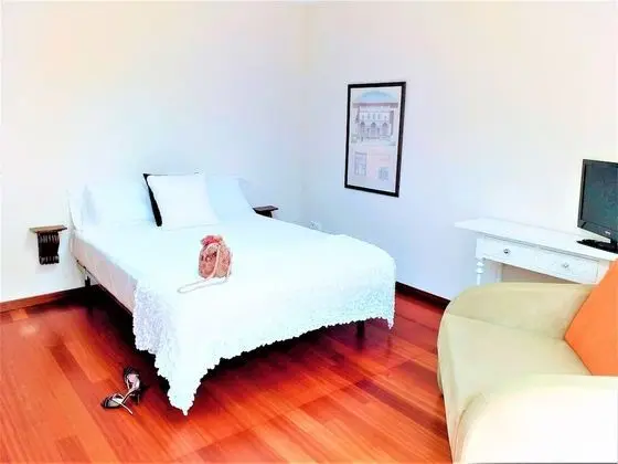 Comfort Üç Kişilik Oda, 1 Büyük (Queen) Boy Yatak ve Çekyat, Özel Banyo, Şehir Manzaralı