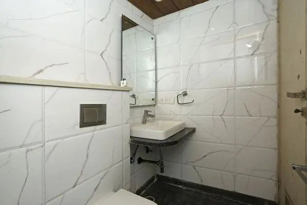 Standard Tek Büyük veya İki Ayrı Yataklı Oda, 1 Çift Kişilik Yatak, Özel Banyo