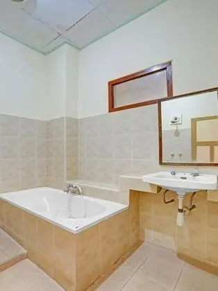 Standard Tek Büyük Yataklı Oda
