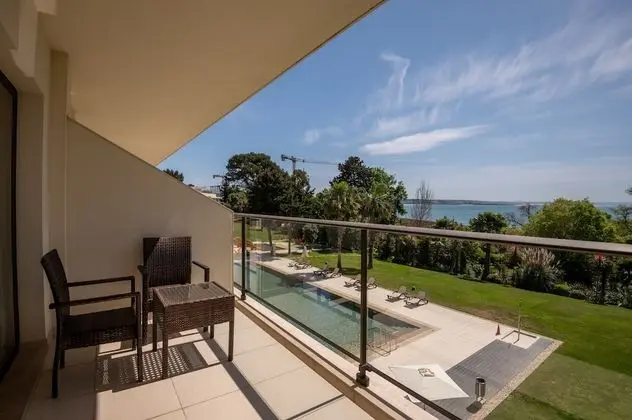 Premium Tek Büyük veya İki Ayrı Yataklı Oda, Balkon
