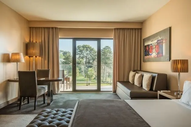 Tek Büyük veya İki Ayrı Yataklı Oda, Balkon