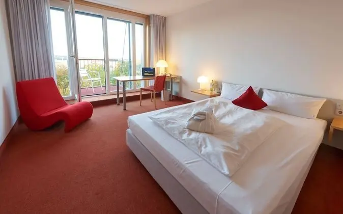 Business Tek Büyük Yataklı Oda