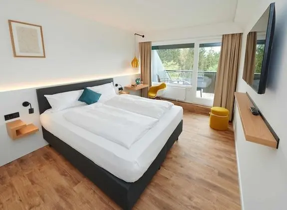 Premium Tek Büyük Yataklı Oda