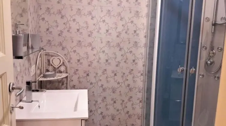 Basic Tek Büyük Yataklı Oda