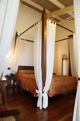 Deluxe Süit, Sıcak Su Küveti