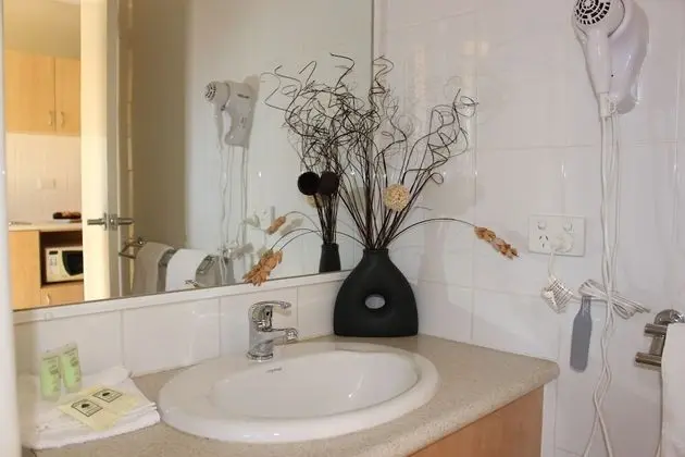 Standard Stüdyo, Sigara İçilmez (Studio Suite)