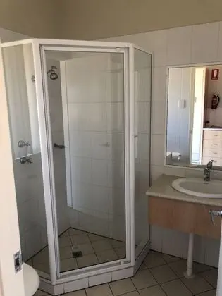Standard Stüdyo, Sigara İçilmez (Studio Suite)