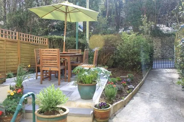 Tek Büyük veya İki Ayrı Yataklı Oda, Banyolu/Duşlu (wood view)