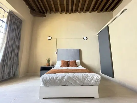 Deluxe Stüdyo Süit