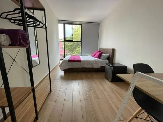 Comfort Tek Büyük Yataklı Oda