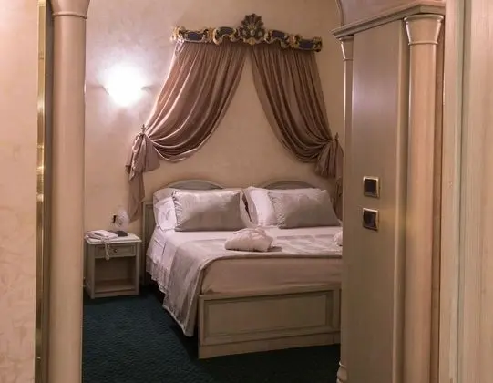 Superior Tek Büyük veya İki Ayrı Yataklı Oda
