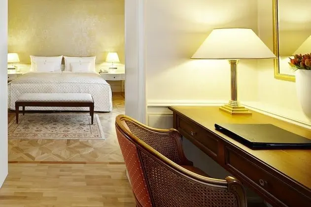 Apartment Suite