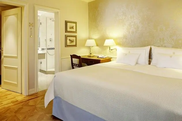 Classic Tek Büyük Yataklı Oda, 1 Büyük (Queen) Boy Yatak