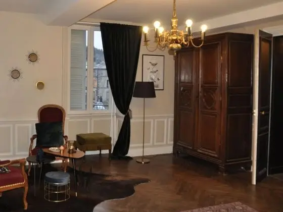 Standard Üç Kişilik Oda, Özel Banyo, Park Manzaralı (Chambre sur jardin)