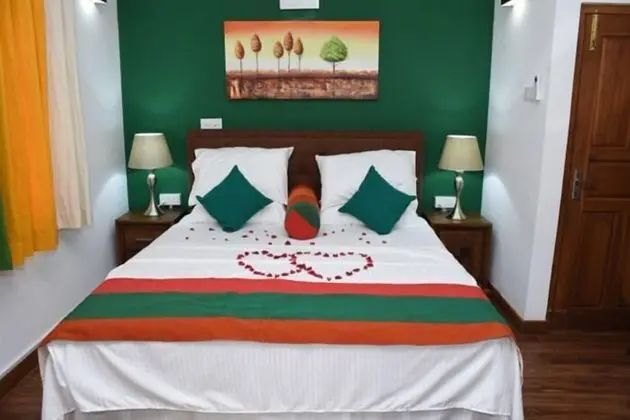 Honeymoon Tek Büyük Yataklı Oda