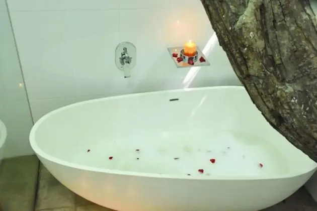 Honeymoon Tek Büyük Yataklı Oda