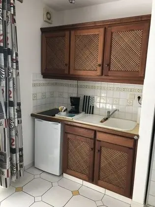 Stüdyo, 1 En Büyük (King) Boy Yatak, Küçük Mutfak, Havuz Manzaralı