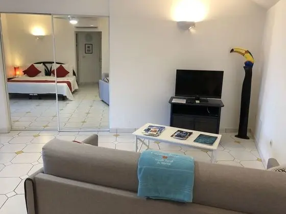 Stüdyo, 1 En Büyük (King) Boy Yatak, Küçük Mutfak, Havuz Manzaralı